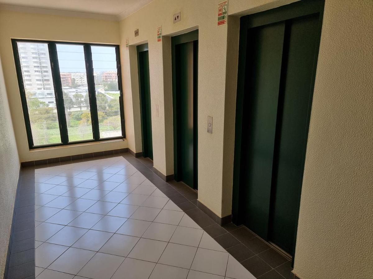 Apartamento Encantador Com Piscina Aquecida Portimao Bagian luar foto